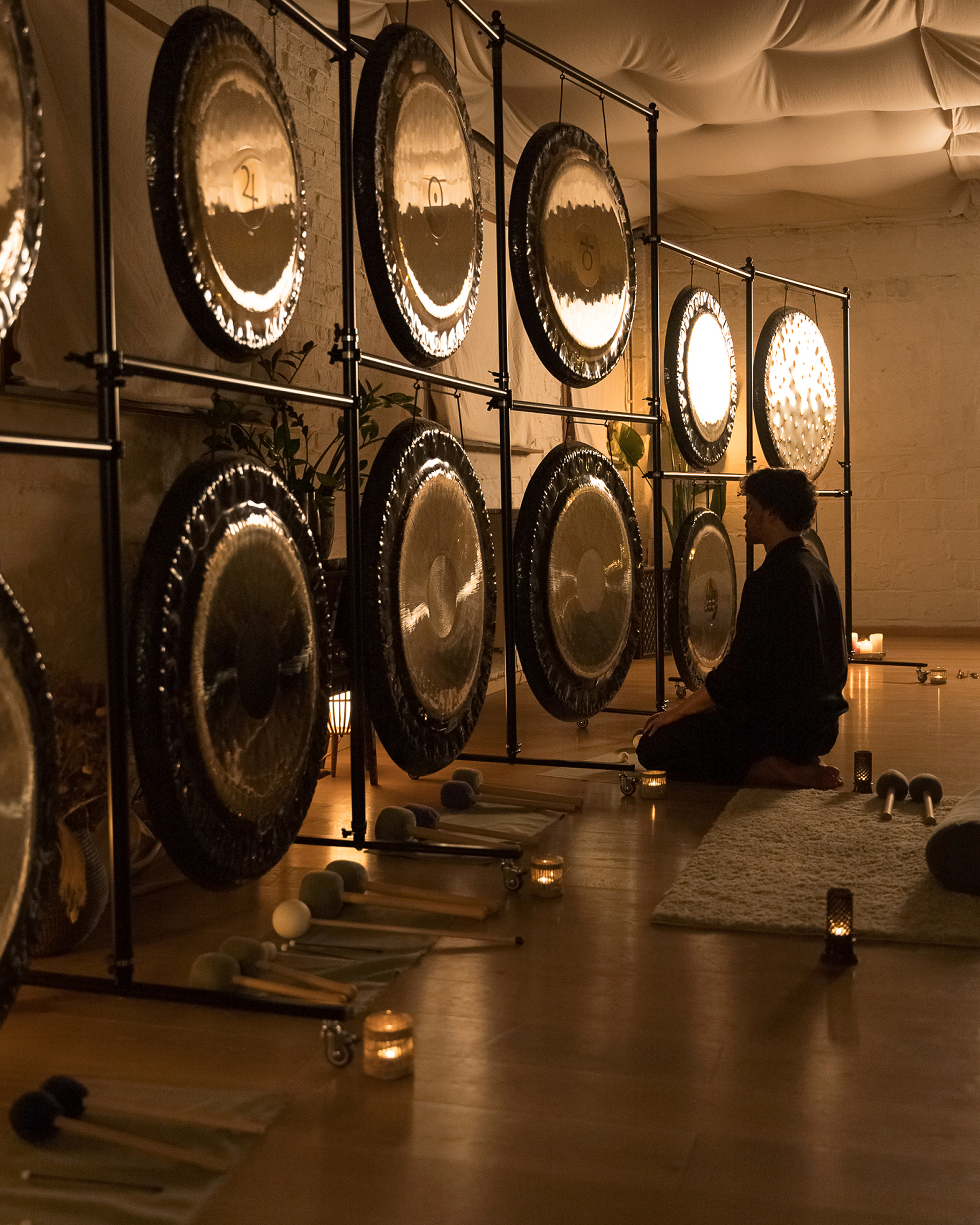 The resonant tones of these ancient instruments will wash over you, helping to clear blockages, balance energy, and restore a sense of harmony in body and mind. Whether you’re looking to relax, meditate, or simply experience the transformative power of sound, this Gong Bath will offer a space for restoration and renewal.